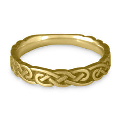 Narrow Borderless Infinity Wedding Ring in 18K Yellow Gold