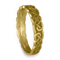 Medium Borderless Infinity Wedding Ring in 18K Yellow Gold