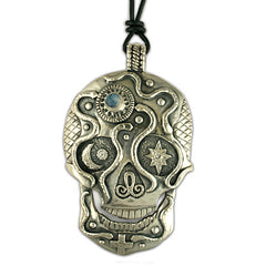 Oberon Silver Skull Pendant