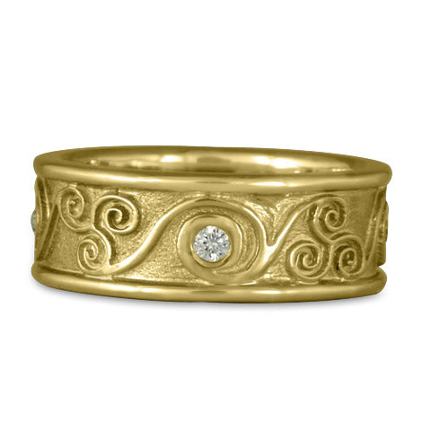 Bordered Triscali with Diamonds Ring in 18K Yellow Gold