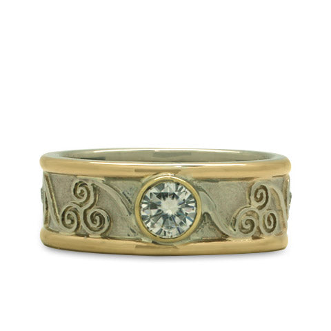 Bordered Triscali with Diamonds Ring in 14K White Gold